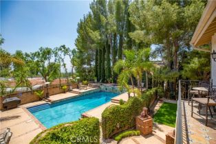 Single Family Residence, 11574 Yarmouth ave, Granada Hills, CA 91344 - 43