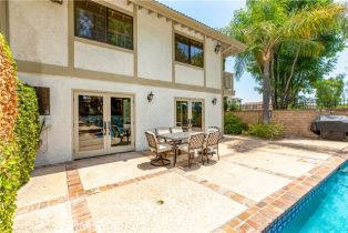Single Family Residence, 11574 Yarmouth ave, Granada Hills, CA 91344 - 5