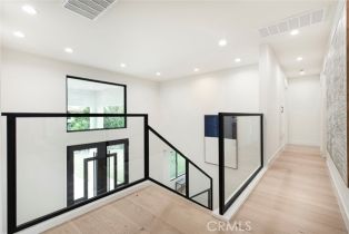 Single Family Residence, 18101 Green Meadow dr, Encino, CA 91316 - 18