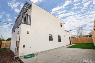 Single Family Residence, 18060 Oxnard st, Encino, CA 91316 - 5