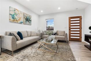 Single Family Residence, 18060 Oxnard st, Encino, CA 91316 - 6