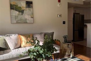 Condominium, 22100 Burbank blvd, Woodland Hills, CA 91367 - 4