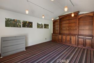 Single Family Residence, 9824 Baden ave, Chatsworth, CA 91311 - 39