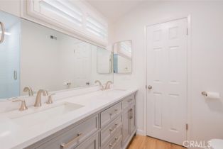 Single Family Residence, 23100 Mulholland dr, Woodland Hills, CA 91364 - 23