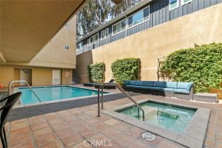 Condominium, 12633 Moorpark st, Studio City, CA 91604 - 33