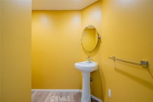 Single Family Residence, 19941 Hiawatha st, Chatsworth, CA 91311 - 16