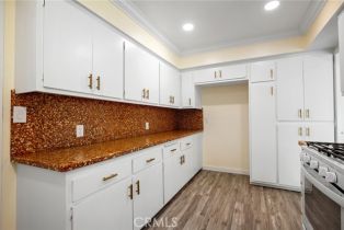 Single Family Residence, 575 Winona way, Pasadena, CA 91103 - 11