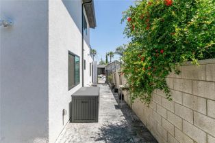 Single Family Residence, 17465 Tuscan dr, Granada Hills, CA 91344 - 33