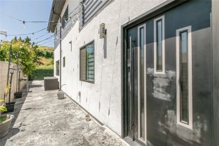 Single Family Residence, 17465 Tuscan dr, Granada Hills, CA 91344 - 36