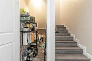 Single Family Residence, 17465 Tuscan dr, Granada Hills, CA 91344 - 46