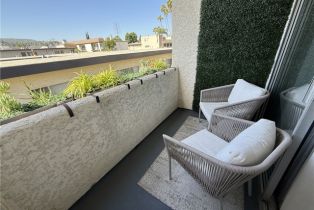 Condominium, 5325 Newcastle ave, Encino, CA 91316 - 18