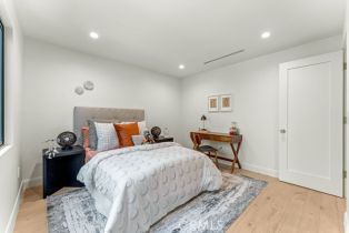 Single Family Residence, 19723 Trull Brook dr, Tarzana, CA 91356 - 37