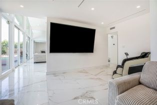 Single Family Residence, 12410 Mclennan ave, Granada Hills, CA 91344 - 17