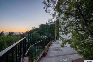 Single Family Residence, 1218 Tujunga ave, Burbank, CA 91501 - 34