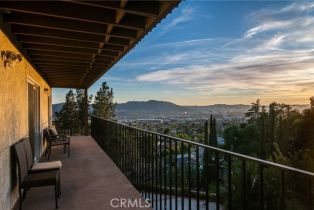 Single Family Residence, 1218 Tujunga ave, Burbank, CA 91501 - 5