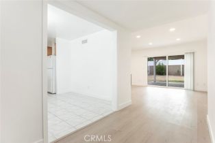 Single Family Residence, 10415 Wish ave, Granada Hills, CA 91344 - 14