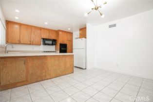 Single Family Residence, 10415 Wish ave, Granada Hills, CA 91344 - 16