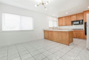 Single Family Residence, 10415 Wish ave, Granada Hills, CA 91344 - 17