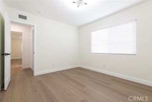 Single Family Residence, 10415 Wish ave, Granada Hills, CA 91344 - 28