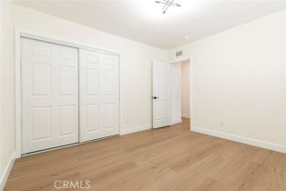 Single Family Residence, 10415 Wish ave, Granada Hills, CA 91344 - 36