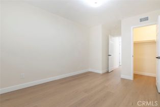 Single Family Residence, 10415 Wish ave, Granada Hills, CA 91344 - 38