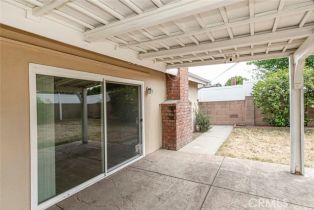 Single Family Residence, 10415 Wish ave, Granada Hills, CA 91344 - 46