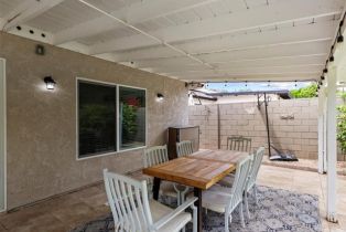 Single Family Residence, 10412 Eton ave, Chatsworth, CA 91311 - 27