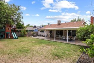 Single Family Residence, 10412 Eton ave, Chatsworth, CA 91311 - 32