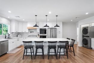 Single Family Residence, 10412 Eton ave, Chatsworth, CA 91311 - 6