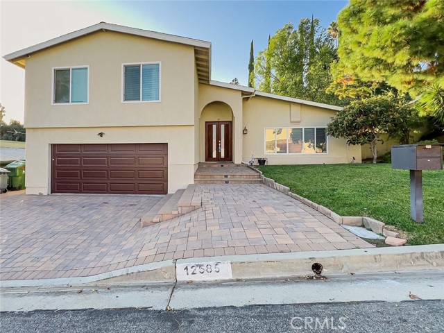 Single Family Residence, 12585 Byron ave, Granada Hills, CA 91344 - 1