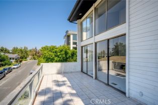 Single Family Residence, 3545 Alana dr, Sherman Oaks, CA 91403 - 15