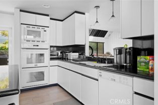 Single Family Residence, 3545 Alana dr, Sherman Oaks, CA 91403 - 25