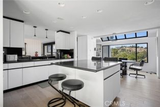 Single Family Residence, 3545 Alana dr, Sherman Oaks, CA 91403 - 27