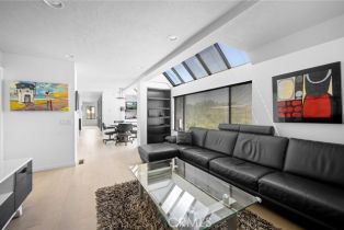 Single Family Residence, 3545 Alana dr, Sherman Oaks, CA 91403 - 30