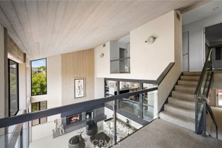 Single Family Residence, 3545 Alana dr, Sherman Oaks, CA 91403 - 38