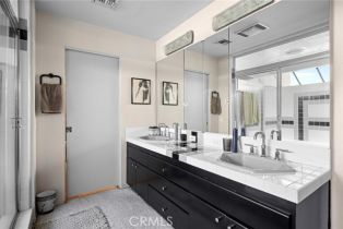 Single Family Residence, 3545 Alana dr, Sherman Oaks, CA 91403 - 43