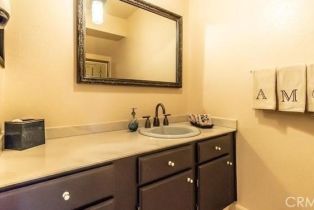 Condominium, 4128 Hood ave, Burbank, CA 91505 - 11