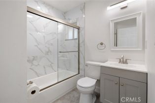 Single Family Residence, 11440 Gothic ave, Granada Hills, CA 91344 - 17