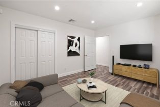 Single Family Residence, 11440 Gothic ave, Granada Hills, CA 91344 - 18