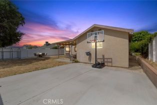 Single Family Residence, 11440 Gothic ave, Granada Hills, CA 91344 - 27