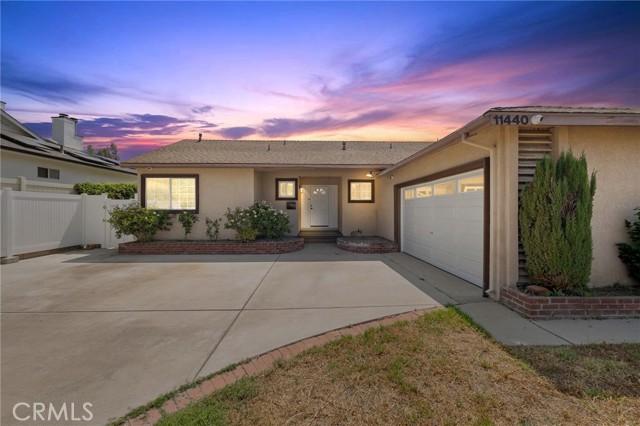 Single Family Residence, 11440 Gothic ave, Granada Hills, CA 91344 - 1