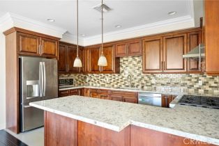 Townhouse, 165 Kenneth rd, Burbank, CA 91501 - 10