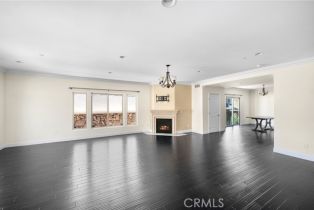 Townhouse, 165 Kenneth rd, Burbank, CA 91501 - 4