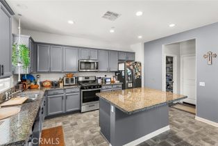 Single Family Residence, 34293 Bloomington dr, Murrieta, CA 92563 - 19