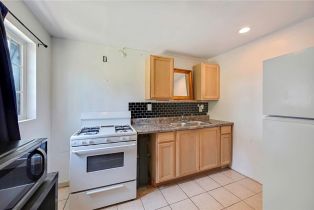 Single Family Residence, 2236 E 63rd st, Long Beach, CA 90805 - 35