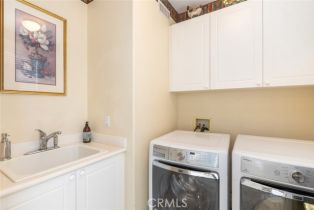 Single Family Residence, 2860 Olivewood cir, Corona, CA 92882 - 31