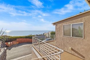 Single Family Residence, 2936 Alexander RD, Laguna Beach, CA  Laguna Beach, CA 92651