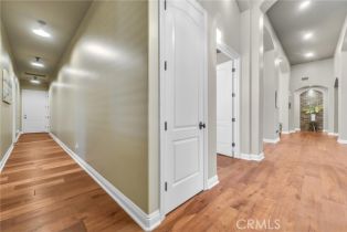 Single Family Residence, 2480 Oak ave, Corona, CA 92882 - 41