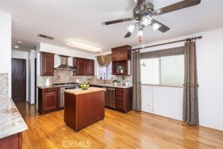 Single Family Residence, 929 Pinecone dr, Corona, CA 92878 - 12