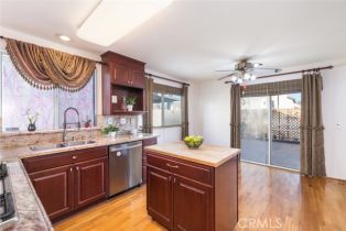 Single Family Residence, 929 Pinecone dr, Corona, CA 92878 - 16